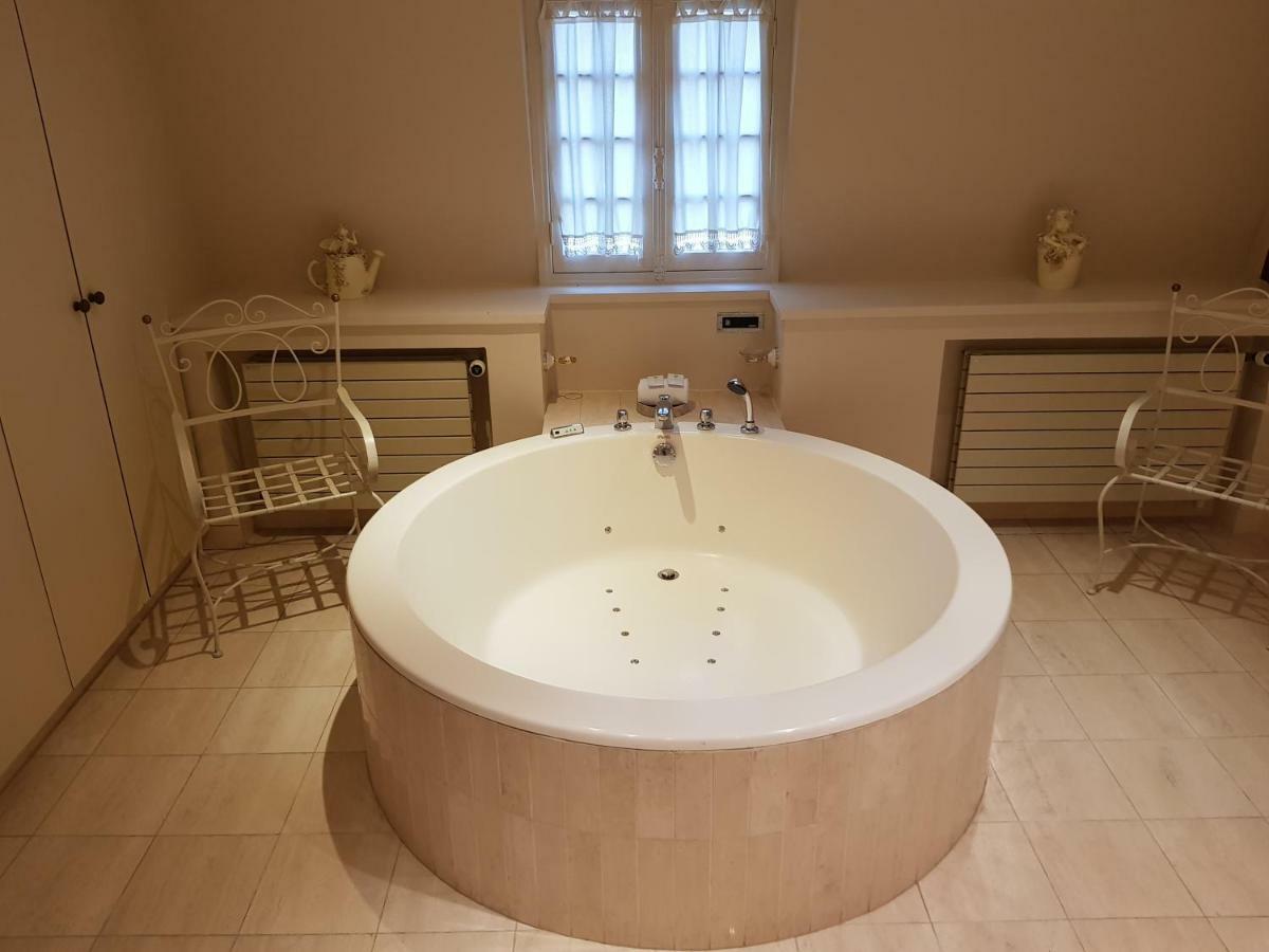 Le Prieure De Vernelle Villa Grégy-sur-Yerres Екстериор снимка