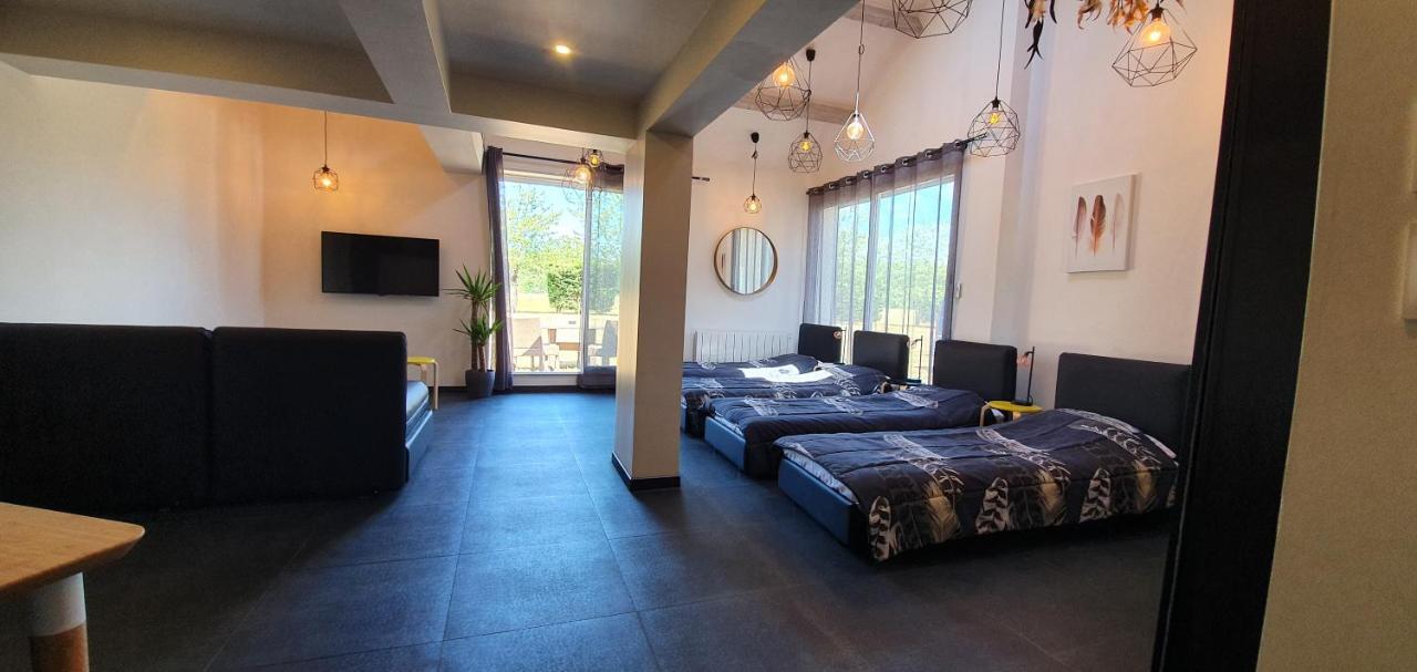 Le Prieure De Vernelle Villa Grégy-sur-Yerres Екстериор снимка